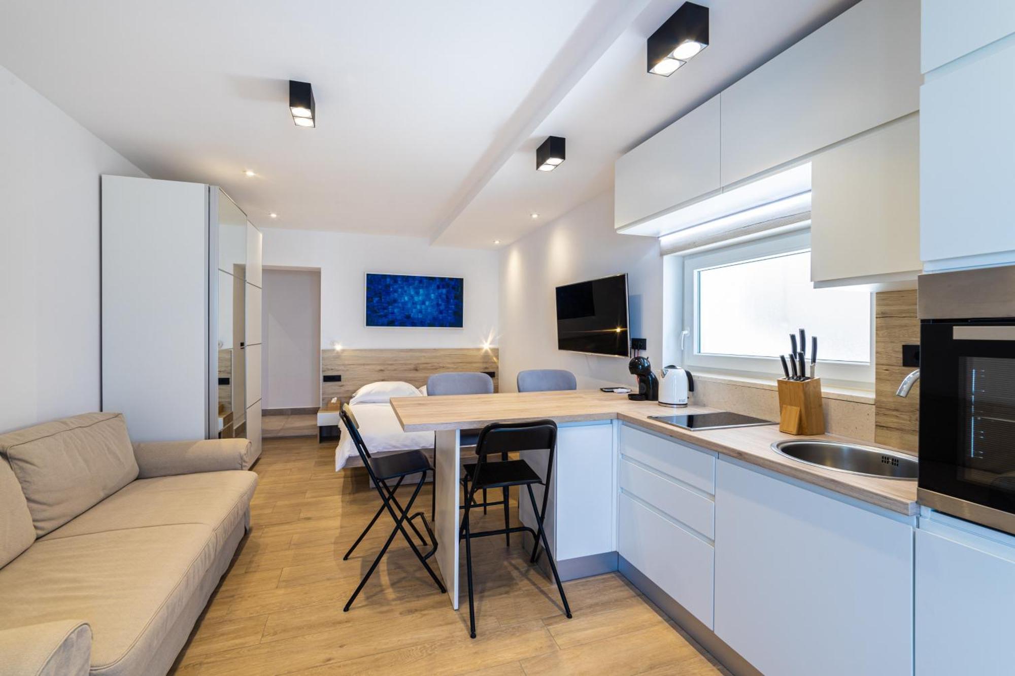 Ema Apartman Rogotin