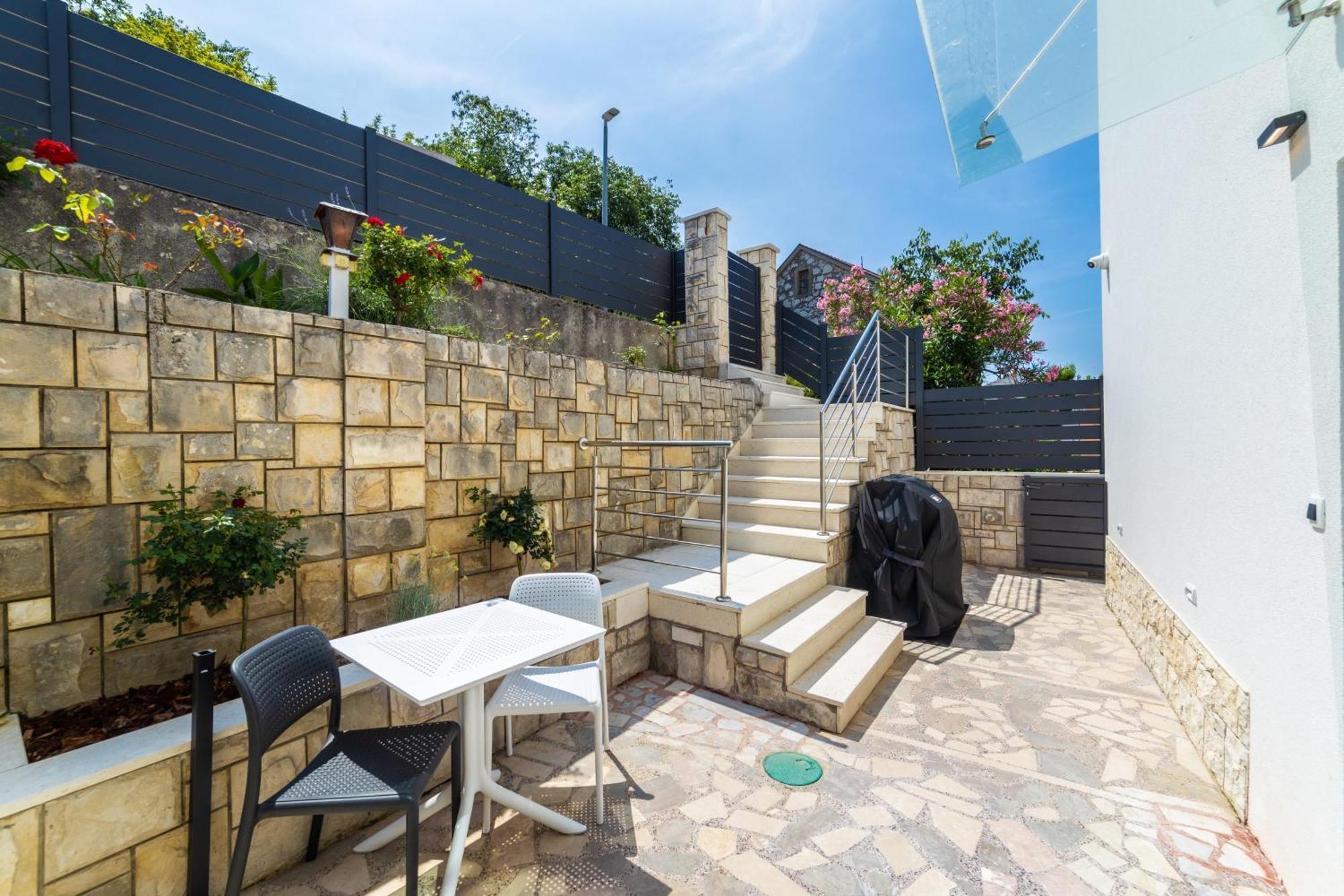 Ema Apartment Rogotin