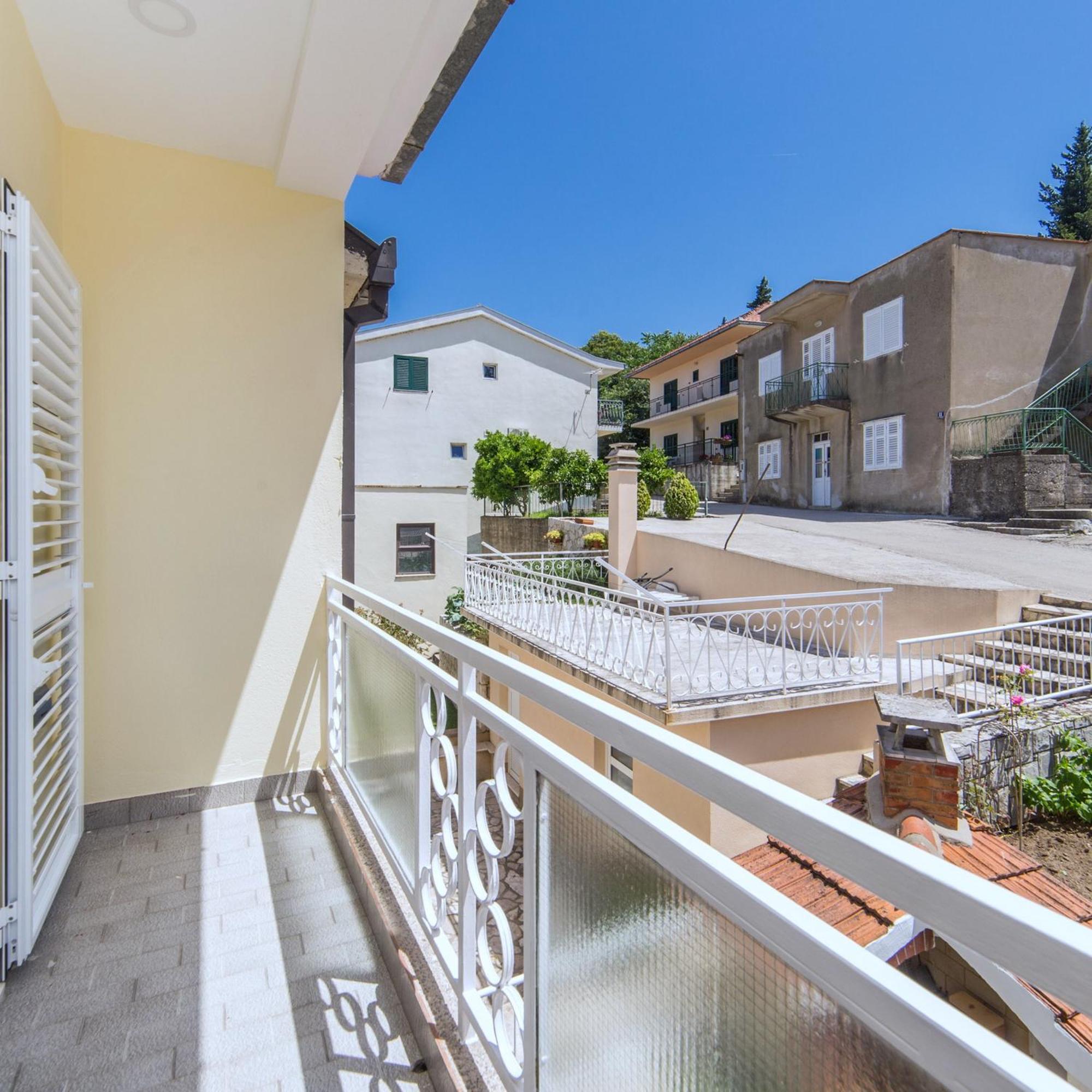 Ema Apartman *